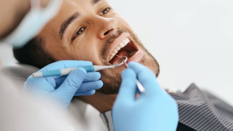רופא שיניים ברעננה